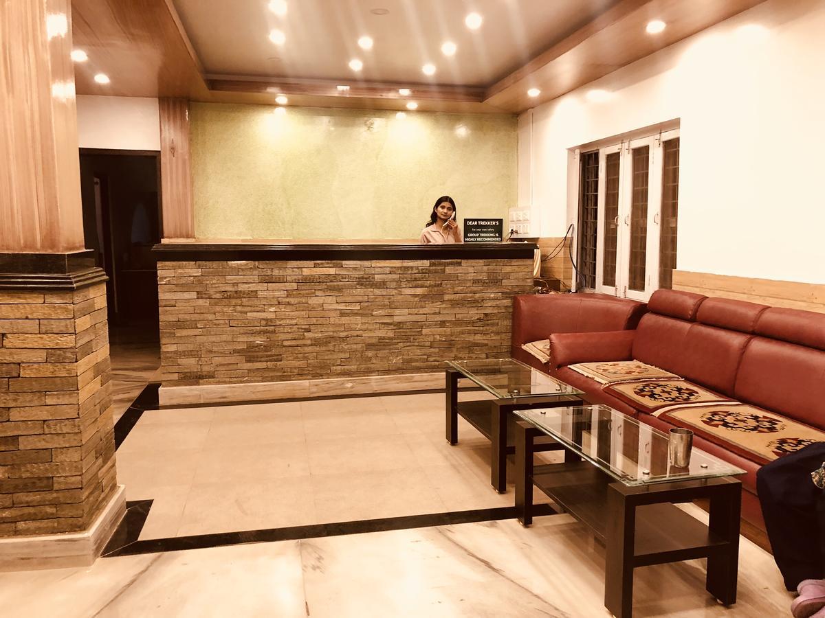 Hotel Guru Pokhara Ngoại thất bức ảnh