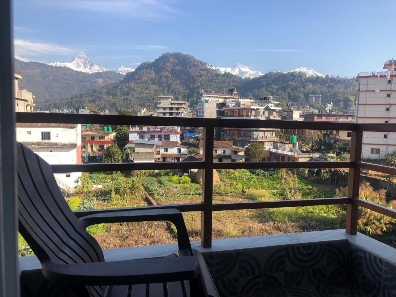 Hotel Guru Pokhara Ngoại thất bức ảnh